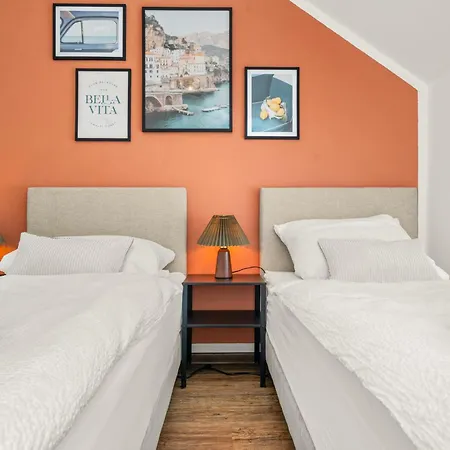 Lumen - Design Loft - Zentral - Ps5 - Balkon