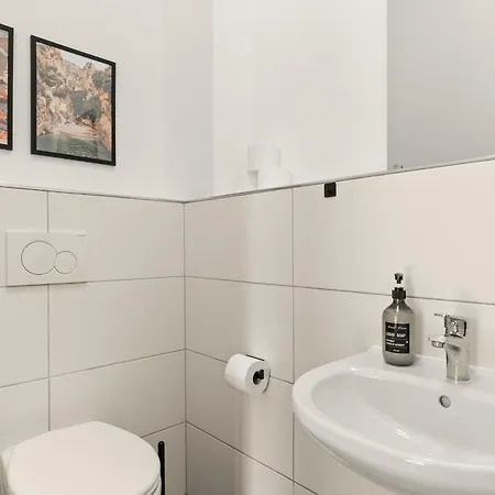 Lumen - Design Loft - Zentral - Ps5 - Balkon Daire *