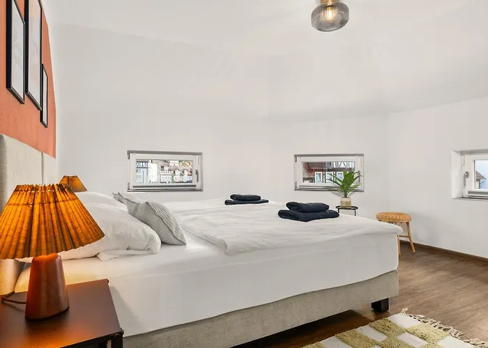 Lumen - Design Loft - Zentral - Ps5 - Balkon *