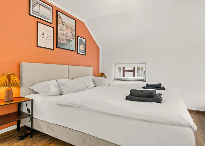 Lumen - Design Loft - Zentral - Ps5 - Balkon